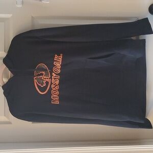 Mossy Oak men's long sleeve hoodie.  Size XL
